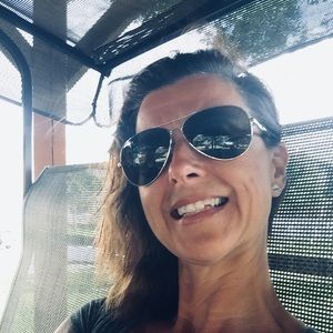 Meet your Posher, Jeannette